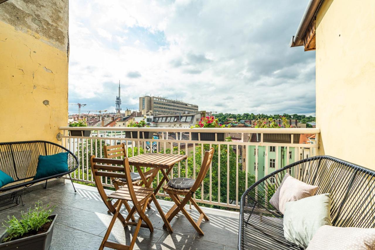 Central, Spacious, Modern 5 Bedrm Duplex W/Balcony Praga Esterno foto