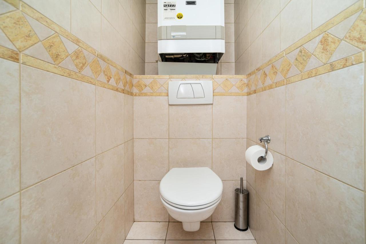 Central, Spacious, Modern 5 Bedrm Duplex W/Balcony Praga Esterno foto